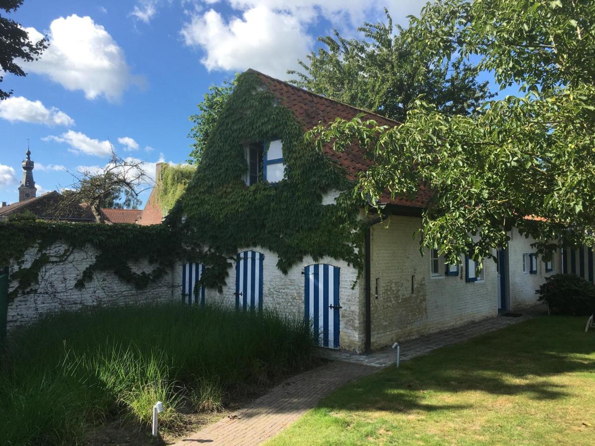 Authentic Wellnesshoeve Hansbeke Exteriör bild
