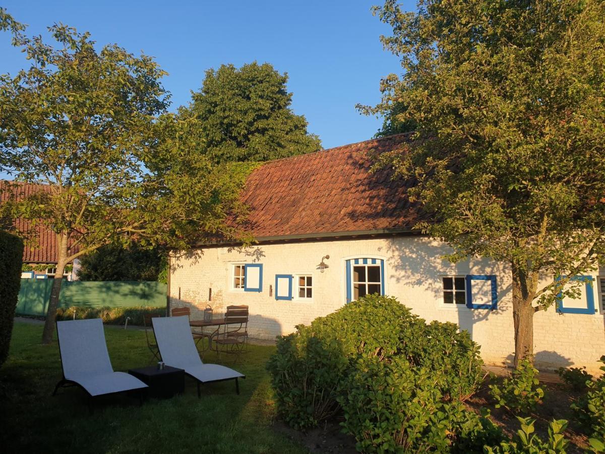 Authentic Wellnesshoeve Hansbeke Exteriör bild